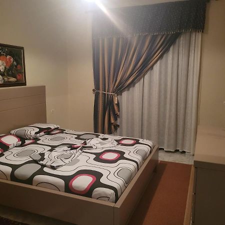 Blloku Tirana Appartement Buitenkant foto